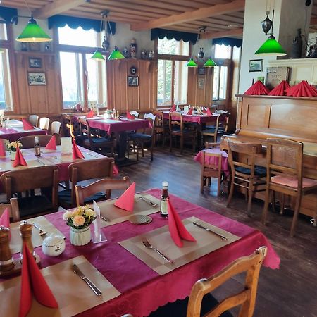 Berggasthaus & Pension Schoene Aussicht Klingenthal Eksteriør bilde