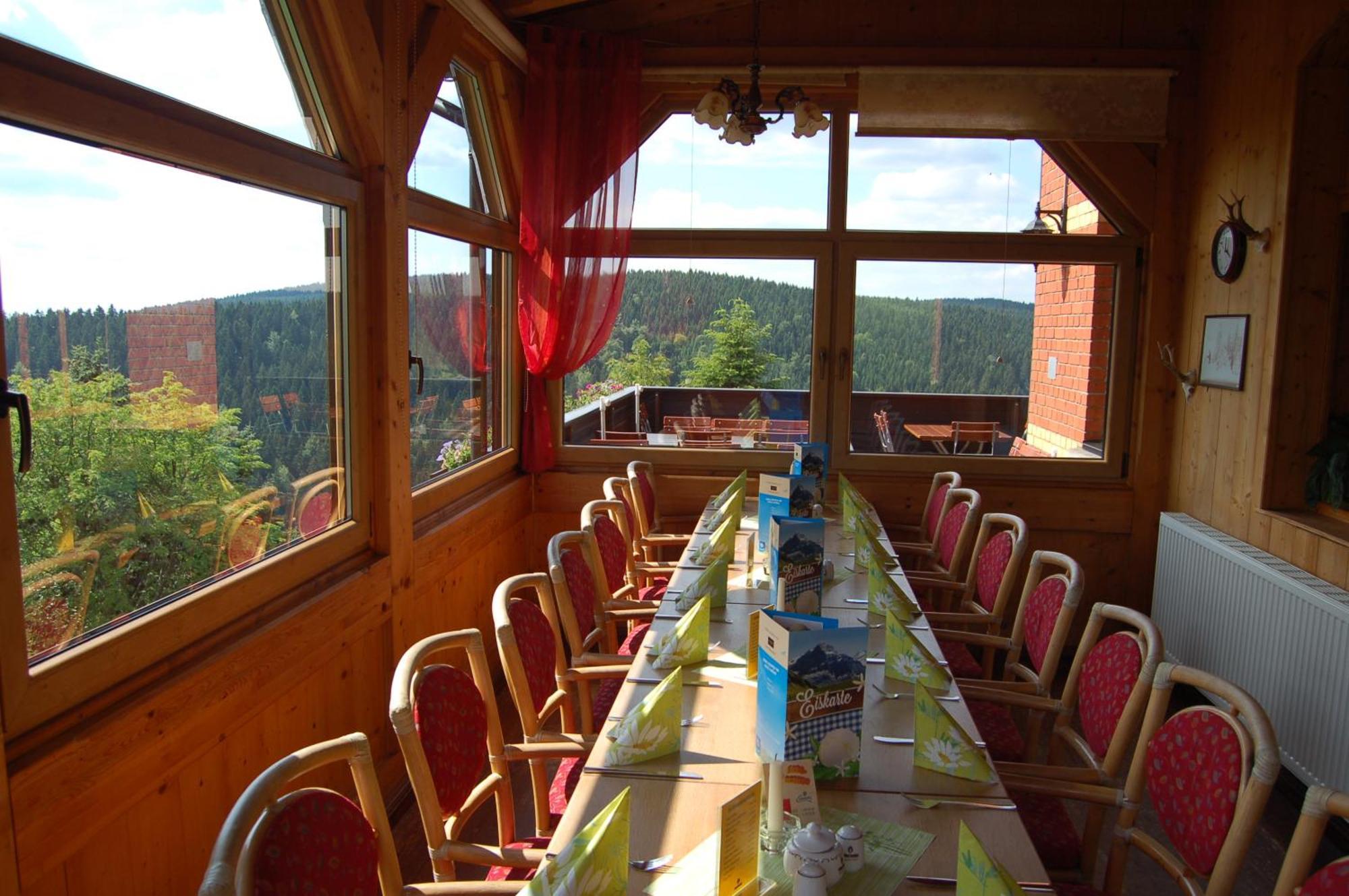 Berggasthaus & Pension Schoene Aussicht Klingenthal Eksteriør bilde
