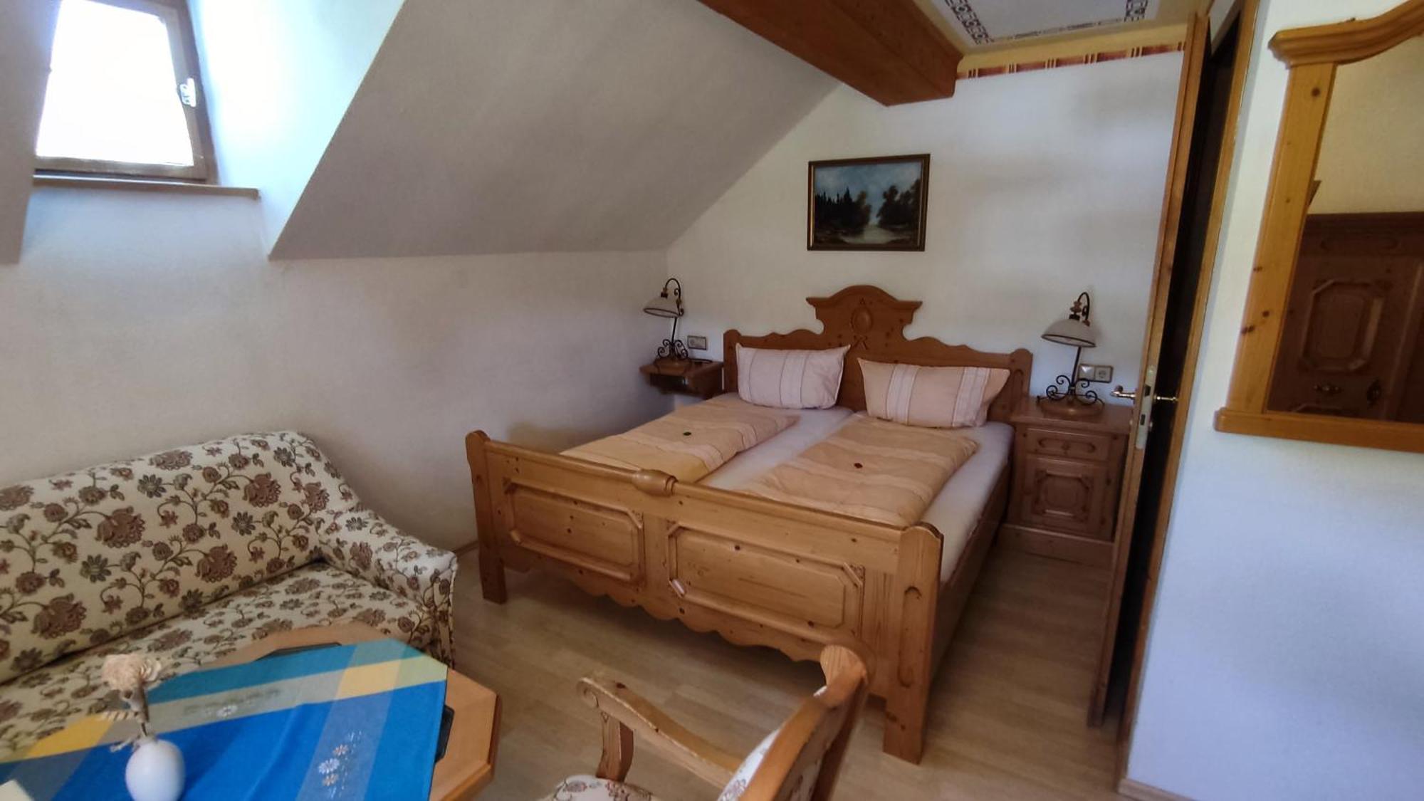 Berggasthaus & Pension Schoene Aussicht Klingenthal Eksteriør bilde