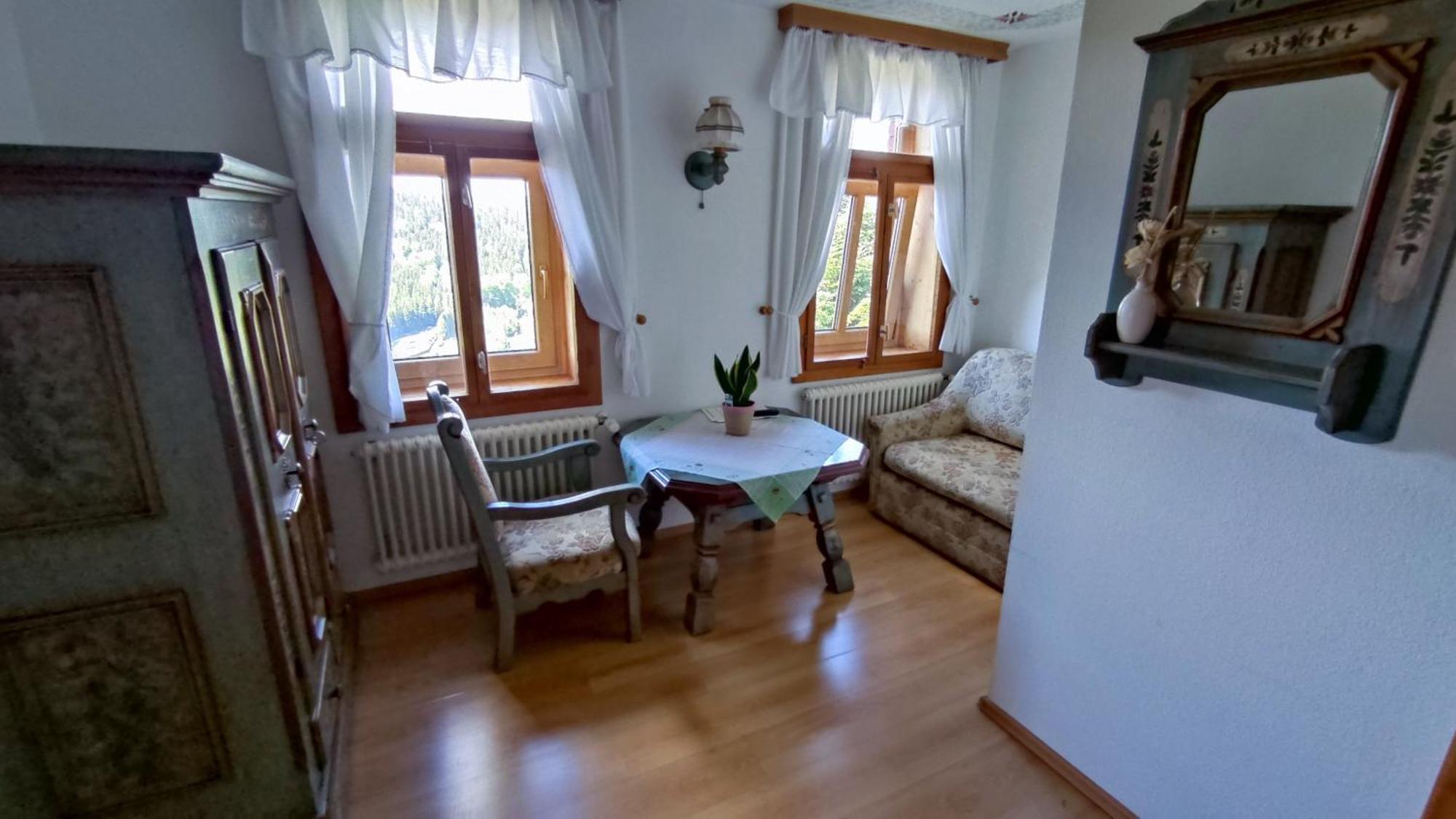 Berggasthaus & Pension Schoene Aussicht Klingenthal Eksteriør bilde